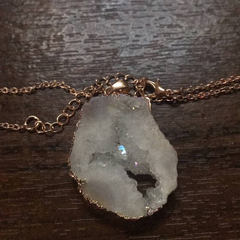 Geode necklace - free with purchase